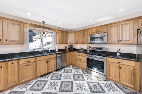 Custom Cabinet Making in Bedford